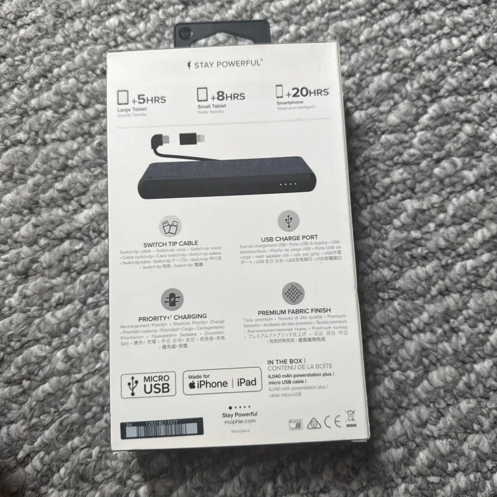 Mophie PowerStation Plus 6040mAh Charger with‎ Built-in Switch-Tip iPHONE Black